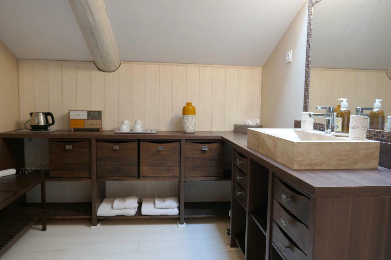 Mas De La Douceur Bed & Breakfast Saint-Andiol Ngoại thất bức ảnh