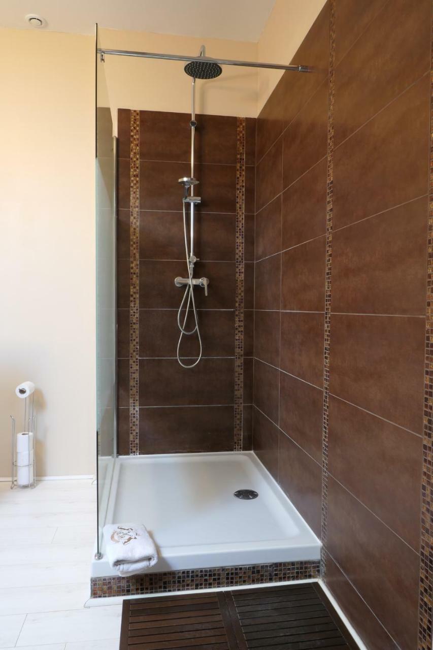 Mas De La Douceur Bed & Breakfast Saint-Andiol Ngoại thất bức ảnh